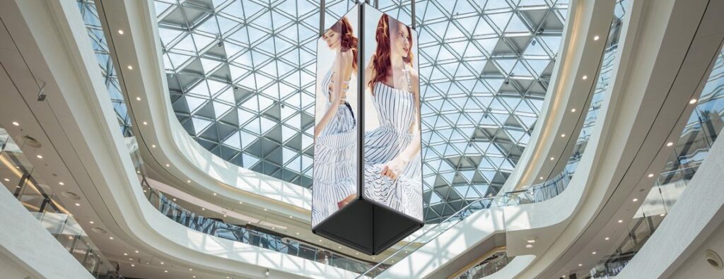 Digital Signage LED Display - auch bekannt unter LED Stele, LED Totem oder Digitale Kundenstopper zu kaufen bei firstSpot in Wien, Österreich