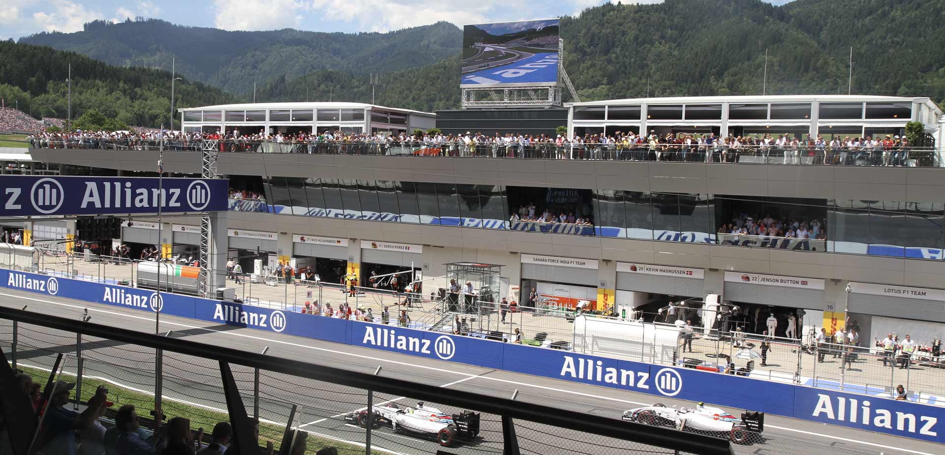 LED Bildwand am Formel 1 Grand Prix - zu mieten oder kaufen bei firstSpot in Wien, Österreich